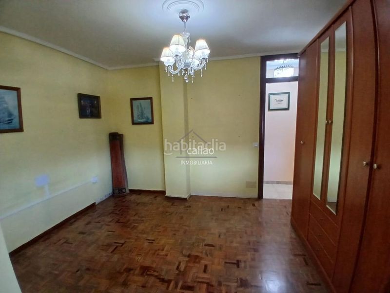 Foto 09fa6202-0680-4410-acc8-c3598dce1f07. Pis a Zona Ultramar Ferrol