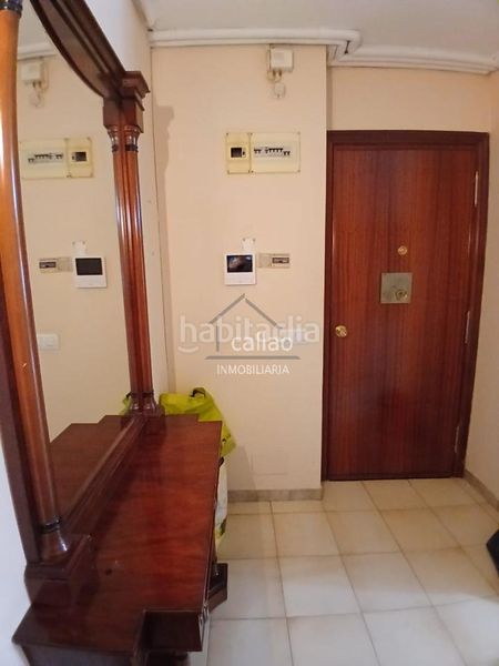 Foto b0fdf2c1-c2c7-4094-94e6-3e784ed58942. Pis a Zona Ultramar Ferrol