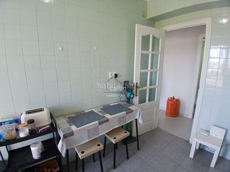 Foto ae8c41d7-bbc8-41e3-90a1-2534c5b0de52. Piso en A Malata - Catabois - Ciudad Jardín Ferrol