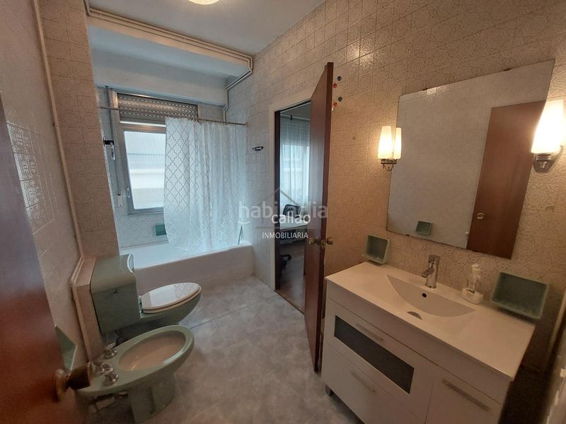 Foto 52642f15-c40b-4a37-bfdb-084028565a4e. Rent flat with heating in Centro Ferrol