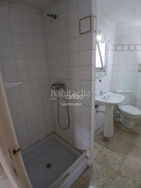 Foto 04bad6ad-8aa7-4683-ab08-d6fe38656d16. Piso en Caranza Ferrol