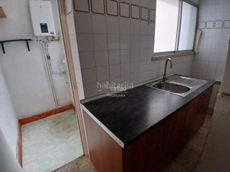 Foto 29cb6c0d-2874-49c2-8c34-d6f5a0c0cbe4. Piso en Caranza Ferrol