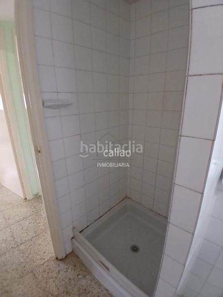 Foto 2b03a2bc-25d5-45ae-912d-8e5f9bac9fc6. Piso en Caranza Ferrol