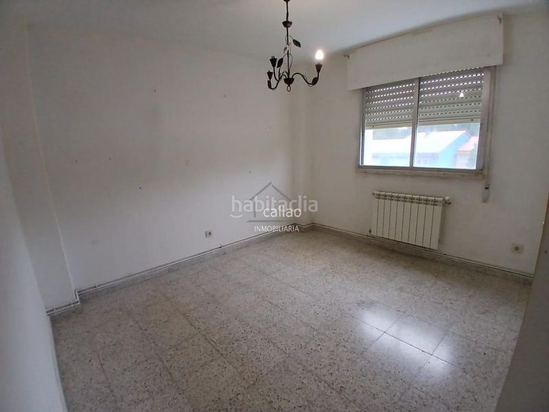 Foto 3bd35eb0-4dc8-4d93-87a9-48fb7d40a46e. Piso en Caranza Ferrol