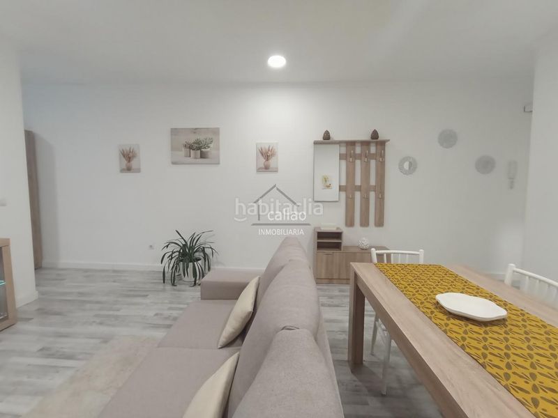 Foto 36c4c5f5-3818-4b85-bdf6-693beb584362. Lloguer apartament amb calefacció a Centro Ferrol