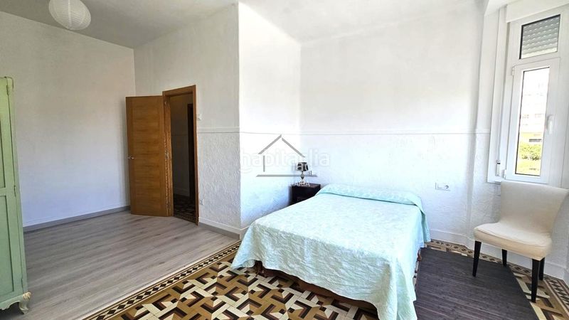 Foto fd2d67a0-1f72-414b-8ef7-2c2691e60463. Rent flat with heating in Centro Ferrol