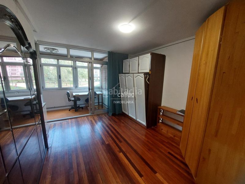 Foto 74438aac-c79b-4af7-a128-e3692de588a9. Rent flat with heating in Caranza Ferrol