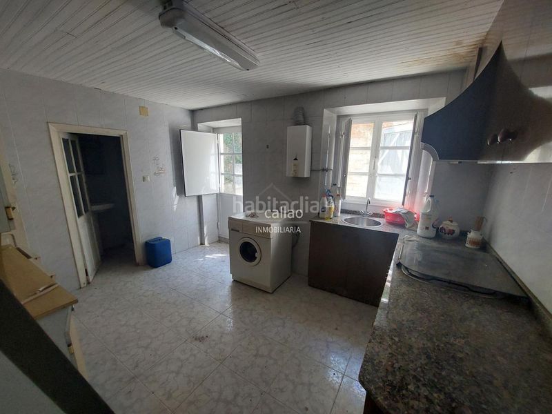 Foto cf16d29f-cc3c-420e-a570-f17d779af56e. Casa amb aparcament a Área Rural Ferrol