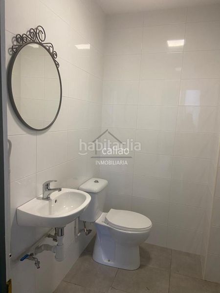 Foto 6bc6b2c3-6681-4a2b-8139-3508dcd3e1b8. Rent business premise in Plaza de España Ferrol