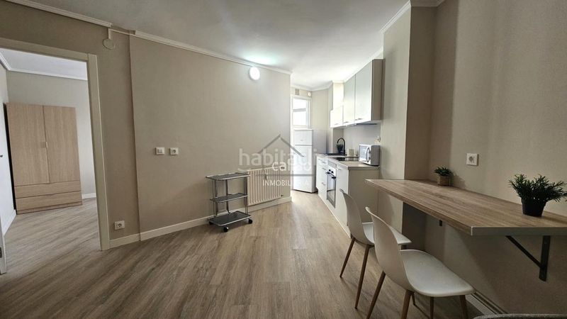Foto 1f90b51d-28bf-45af-83f5-95df1d595b91. Rent flat with heating parking in Centro Ferrol
