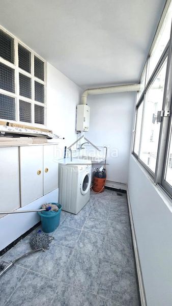 Foto ed564dc1-4011-4907-9893-e9498e6c53f5. Rent flat with heating parking in Centro Ferrol