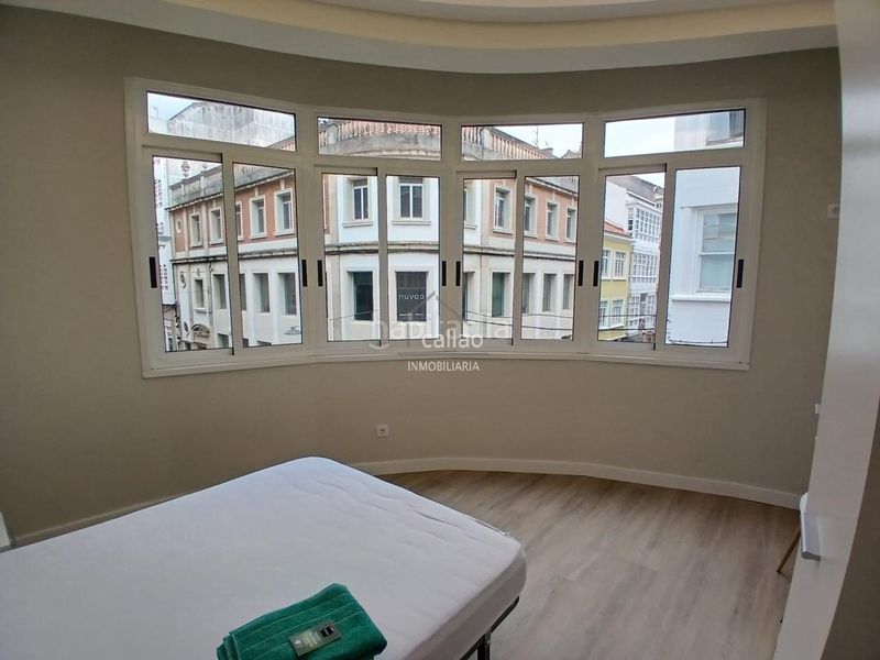Foto 5702ea69-e514-4df9-ae44-ce7520d23627. Rent flat in Centro Ferrol