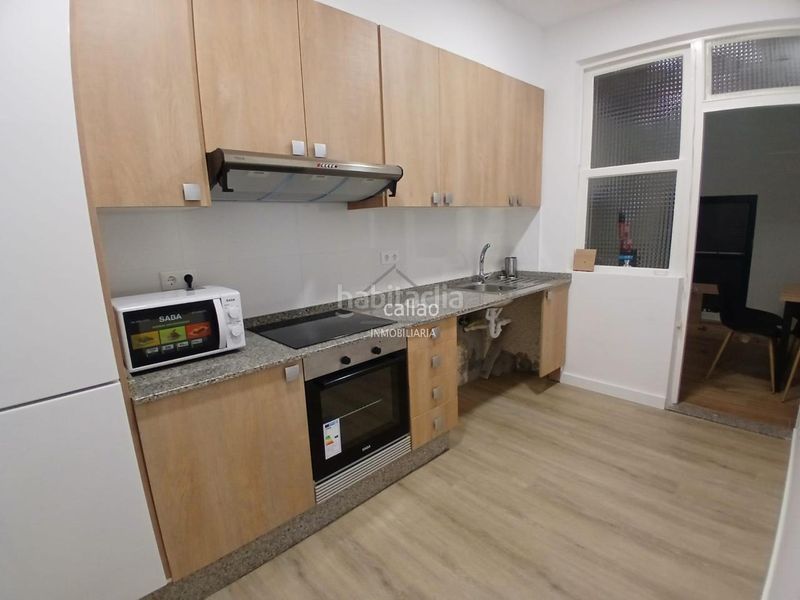 Foto 62519213-0bb3-4f83-b4fe-dd753f22f930. Rent flat in Centro Ferrol