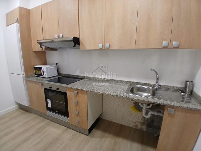 Foto 92e40686-6df5-4421-95b5-84ef4f4f534a. Rent flat in Centro Ferrol