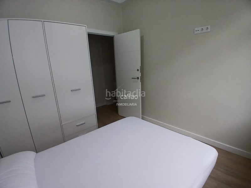 Foto 9d275ae5-8fcf-4832-b378-f00cd6fb2412. Rent flat in Centro Ferrol
