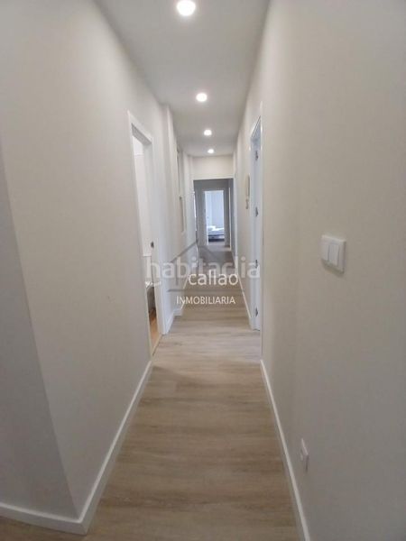 Foto aa7ddca8-fb0c-43df-9112-459e8317744d. Rent flat in Centro Ferrol