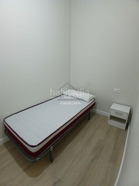 Foto bcee1876-67f4-4415-8dd4-cbc255d60836. Rent flat in Centro Ferrol