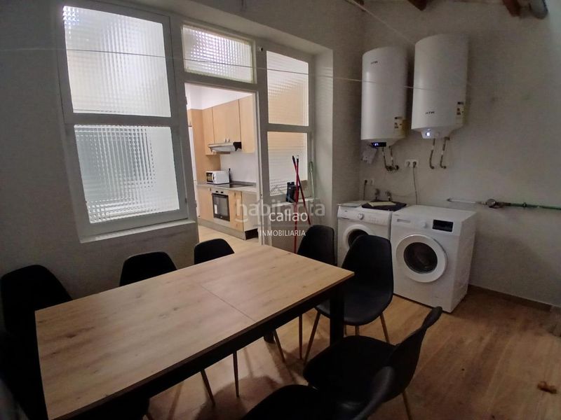 Foto e9a17230-8660-43b6-bbd0-0a0bebde4f5c. Rent flat in Centro Ferrol