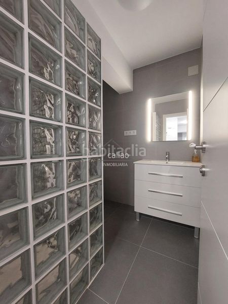 Foto cc881b33-ec12-461c-a5f3-bba41add825c. Flat in Centro Ferrol