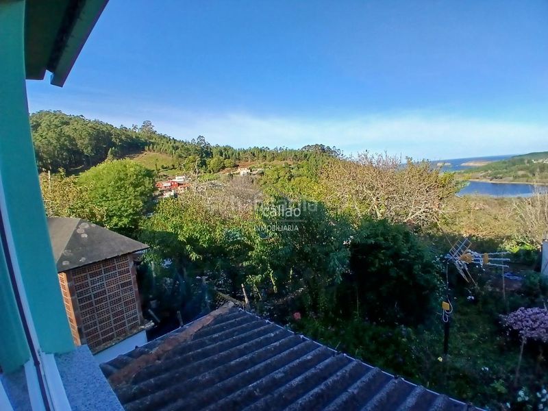 Foto 5c4f2a5f-ddc7-42ba-81c8-944c38c97573. Casa adossada amb calefacció aparcament a Área Rural Ferrol