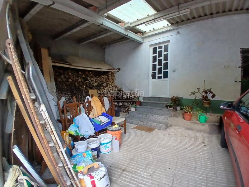 Foto c652d71c-e59d-4351-a6cf-e7367a650035. Casa adossada amb calefacció aparcament a Área Rural Ferrol