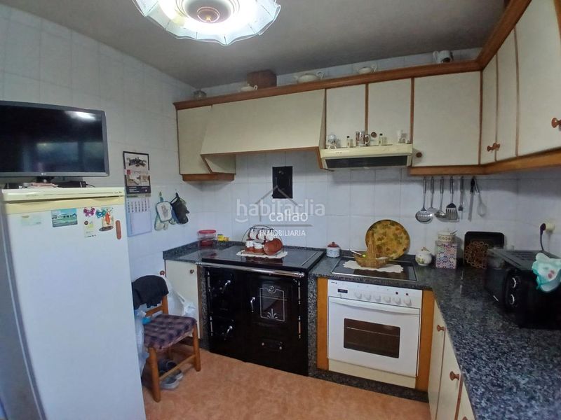 Foto df4432ca-74e2-4177-85ba-17f72d310810. Casa adossada amb calefacció aparcament a Área Rural Ferrol