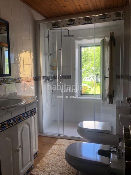 Foto 0496e6bb-04e6-4794-9027-9ba740bceec9. Casa amb calefacció aparcament a A Malata - Catabois - Ciudad Jardín Ferrol