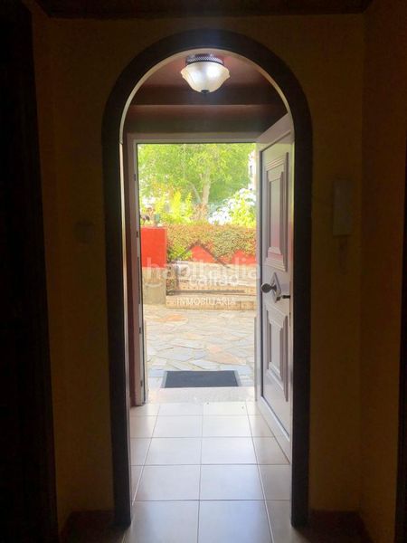 Foto b8f96e69-bd70-43bb-ad0f-79873e4e0678. Casa amb calefacció aparcament a A Malata - Catabois - Ciudad Jardín Ferrol