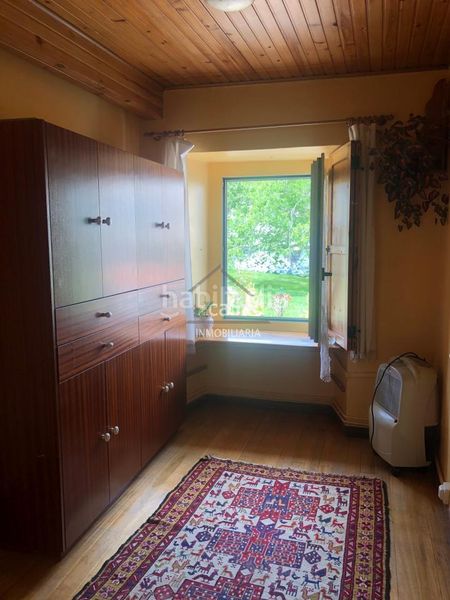 Foto bd9c964d-7124-4bb9-a0de-58a6ca4072c2. Casa amb calefacció aparcament a A Malata - Catabois - Ciudad Jardín Ferrol