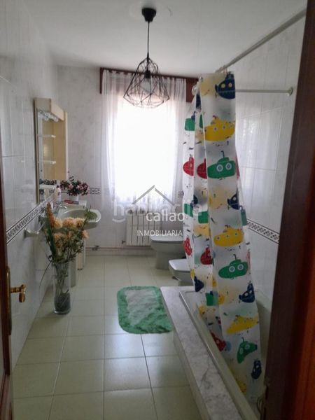 Foto ee7eab10-6538-4403-ac38-d4c43234e550. Casa amb calefacció a Mugardos