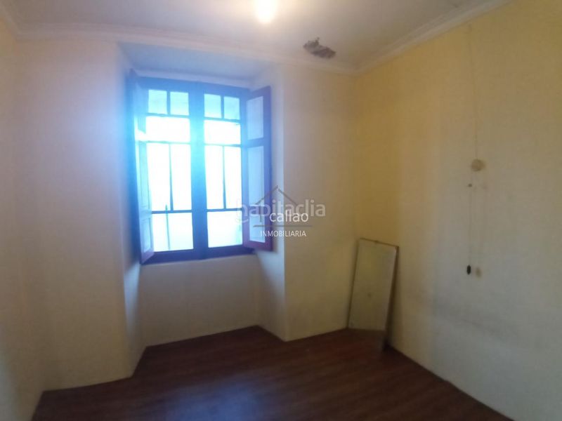 Foto b5f5c7d0-622f-4628-92e5-ad98f92b1fd3. Casa amb aparcament a A Malata - Catabois - Ciudad Jardín Ferrol