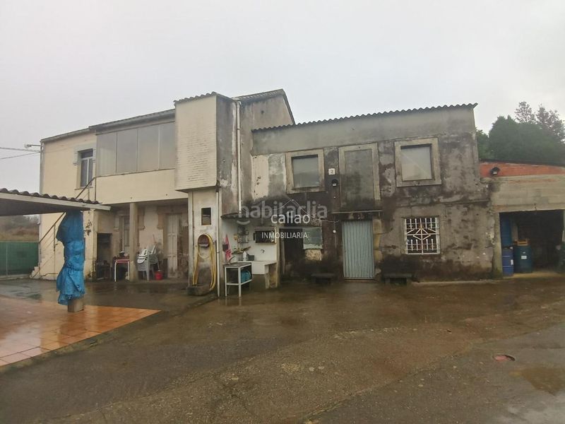 Foto c7109f41-0413-4ab9-ab48-04123b4c9f7f. Casa amb aparcament a A Malata - Catabois - Ciudad Jardín Ferrol