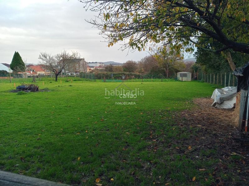 Foto e4dee041-eed3-4d47-9514-bd93c6f7f3ae. Casa amb aparcament a A Malata - Catabois - Ciudad Jardín Ferrol