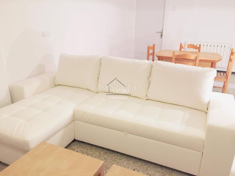 Foto eadefc0d-787f-4f9d-9dd8-7eb898afbd8b. Rent flat in Centro Ferrol