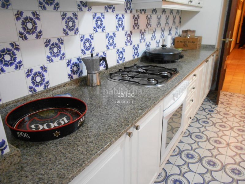Foto f0c3accf-214f-46e1-8585-ab1bfe93d9ee. Pis a Canido Ferrol