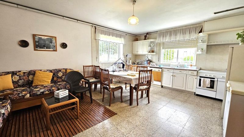 Foto aa6c9e0a-151a-4423-a19e-6f40b3712450. Casa en A Gándara Narón