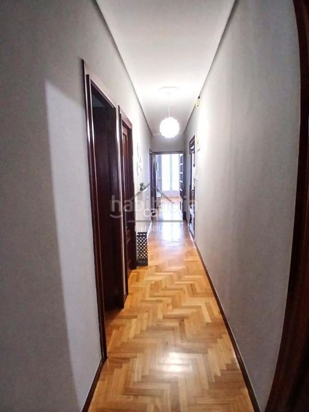 Foto 35bc7f87-924e-4497-a9c9-5b09e7b96369. Miete appartement in Centro Ferrol
