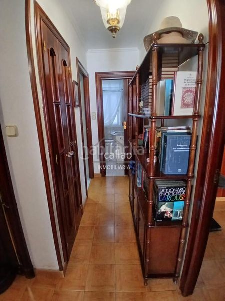 Foto 2434767c-98ab-4d53-a26d-7a26c35dacce. Casa amb calefacció aparcament a A Malata - Catabois - Ciudad Jardín Ferrol