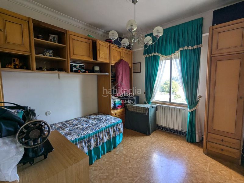 Foto 53994cda-9260-4356-b1d0-8934fd6e038e. Casa amb calefacció aparcament a A Malata - Catabois - Ciudad Jardín Ferrol