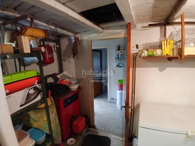 Foto 5660a23b-197a-4df6-bb2e-25bf015ed2df. Casa amb calefacció aparcament a A Malata - Catabois - Ciudad Jardín Ferrol