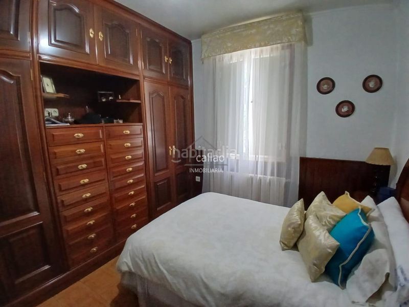 Foto 8976a9f2-0f34-467a-bcdb-dcd0f685a92d. Casa amb calefacció aparcament a A Malata - Catabois - Ciudad Jardín Ferrol