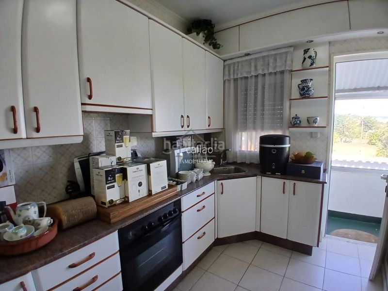 Foto 9dd85b58-ff1e-4434-a1e8-d71f931d5d93. Casa amb calefacció aparcament a A Malata - Catabois - Ciudad Jardín Ferrol