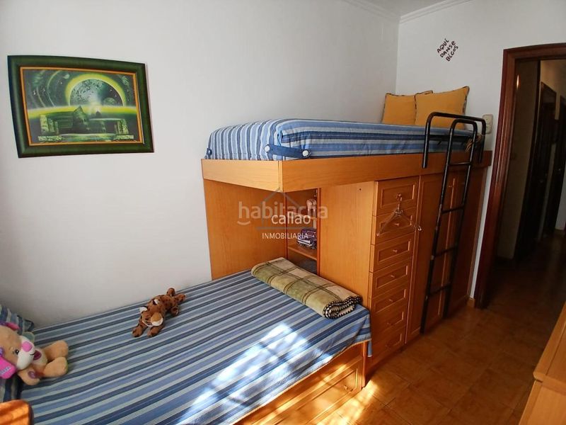 Foto ed771b40-ed39-44a7-9668-8a06cb45d986. Casa amb calefacció aparcament a A Malata - Catabois - Ciudad Jardín Ferrol