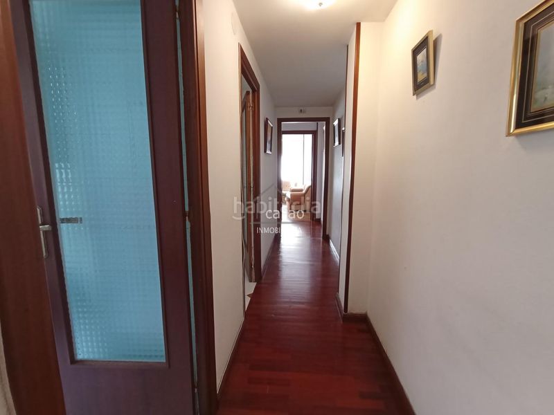 Foto 443d368a-a63c-4605-b252-0b042bdbd10b. Rent flat with heating in Centro Ferrol