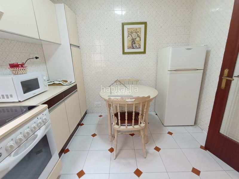 Foto a71b8c13-7844-42b9-8e6f-b9c2b12532e9. Rent flat with heating in Centro Ferrol