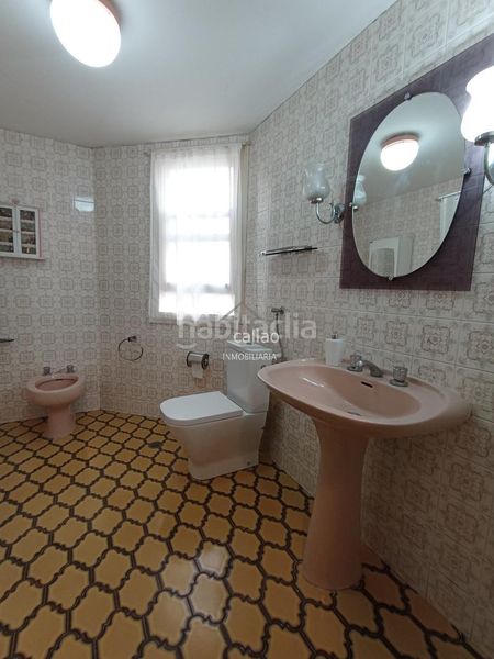 Foto eb64e426-096a-413d-ba62-5a7d24eeebf0. Rent flat with heating in Centro Ferrol