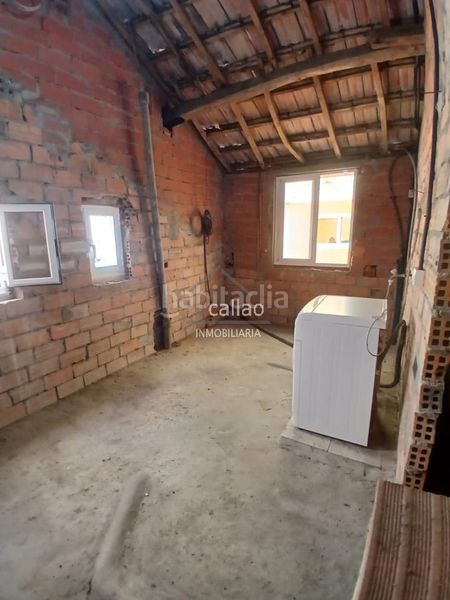 Foto ea21ed2d-ec4f-4d69-b11c-2a6612c7d157. Piso en Alto del Castaño Narón