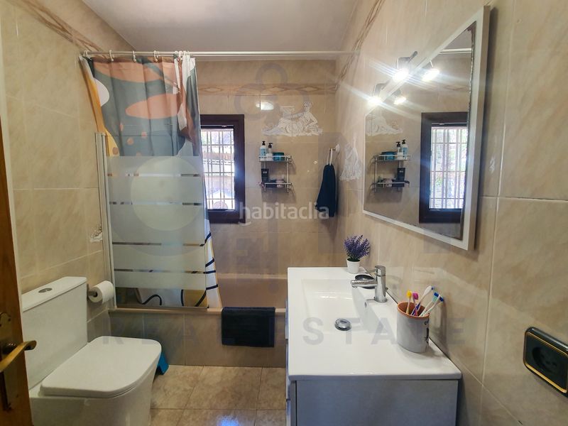 Foto 178e13ae-e564-4fc7-aee7-ea2de700115b. Xalet amb aparcament a Vallgorguina