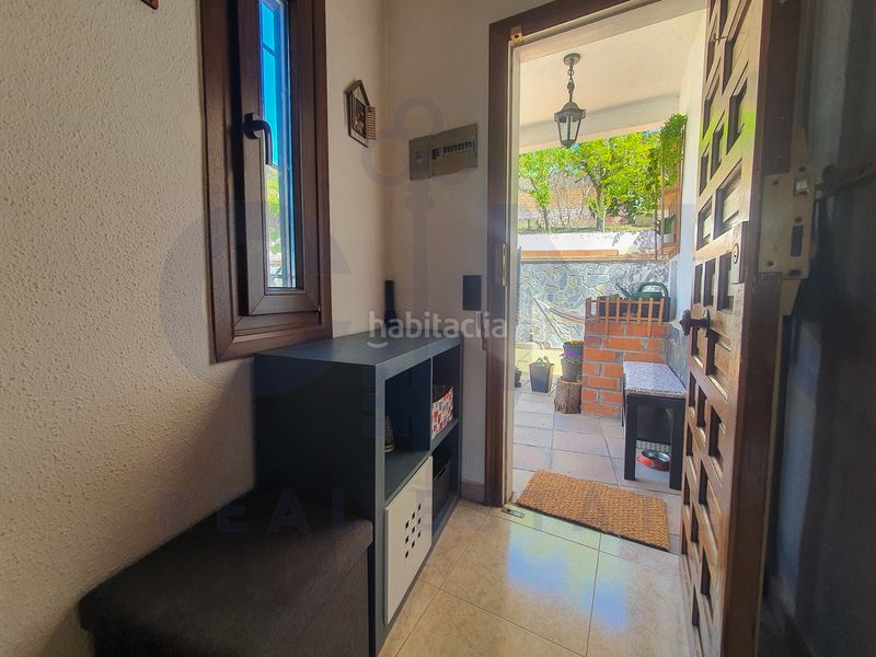 Foto 63dda543-4f46-453b-8428-e719685f56fb. Xalet amb aparcament a Vallgorguina