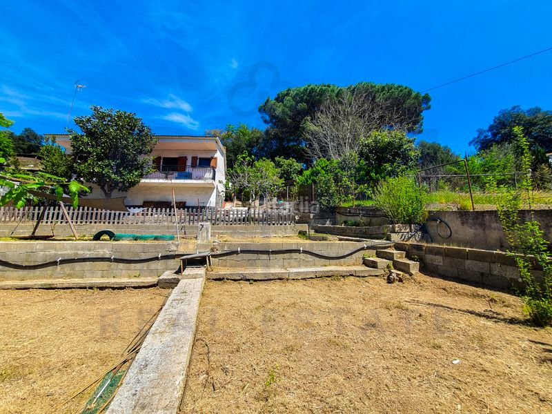 Foto 98752cc5-5bd4-4ff5-a4c8-190fd9ce8baf. Xalet amb aparcament a Vallgorguina